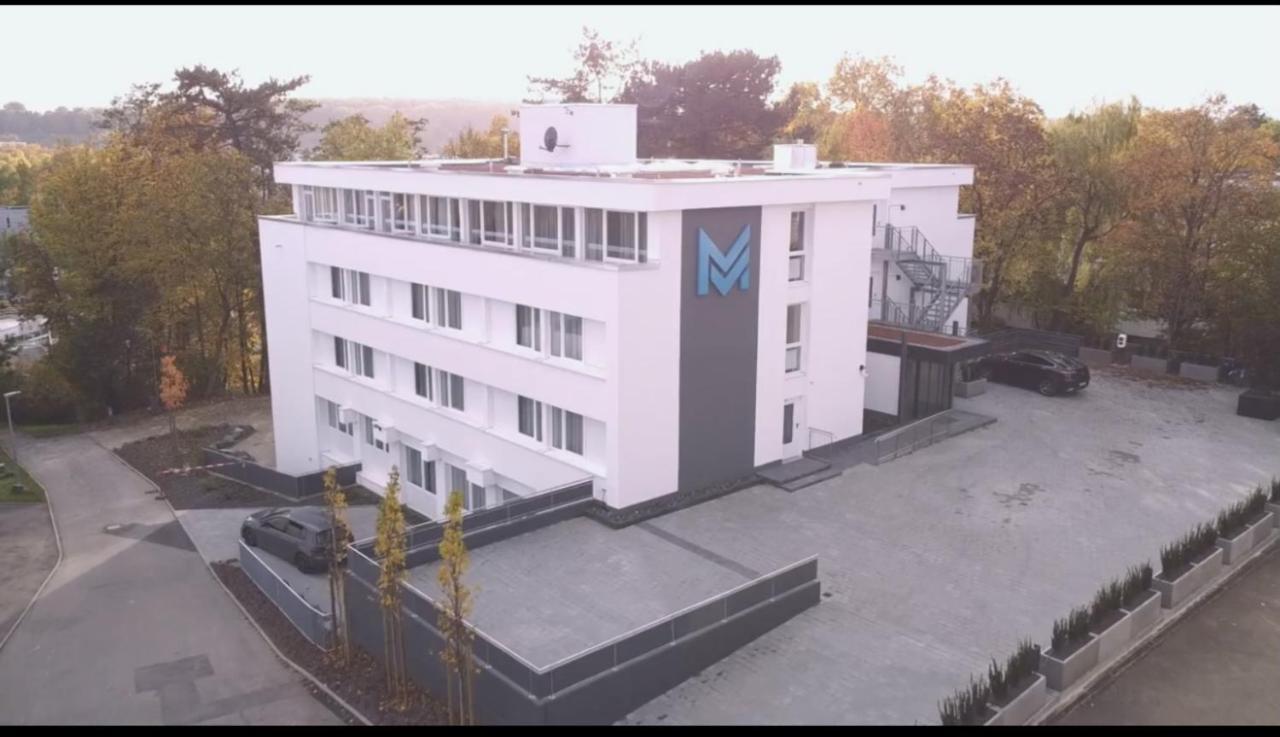 Melvi Hotel Göppingen מראה חיצוני תמונה