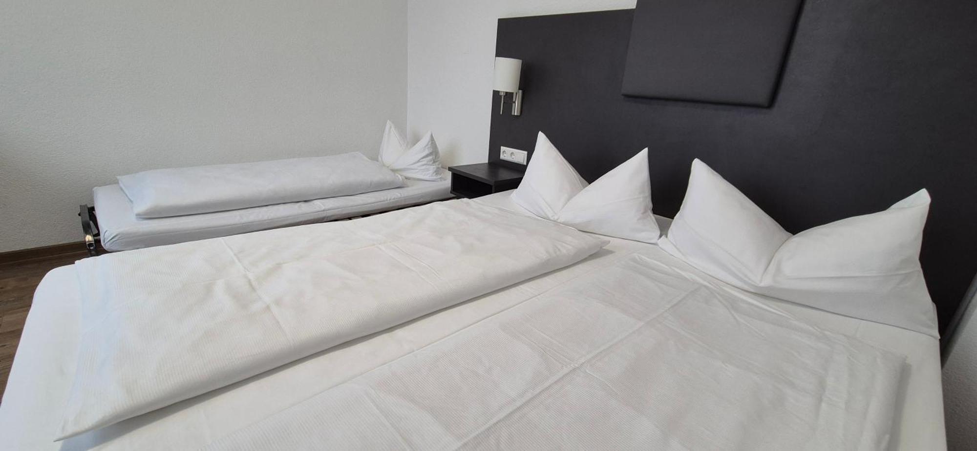Melvi Hotel Göppingen מראה חיצוני תמונה