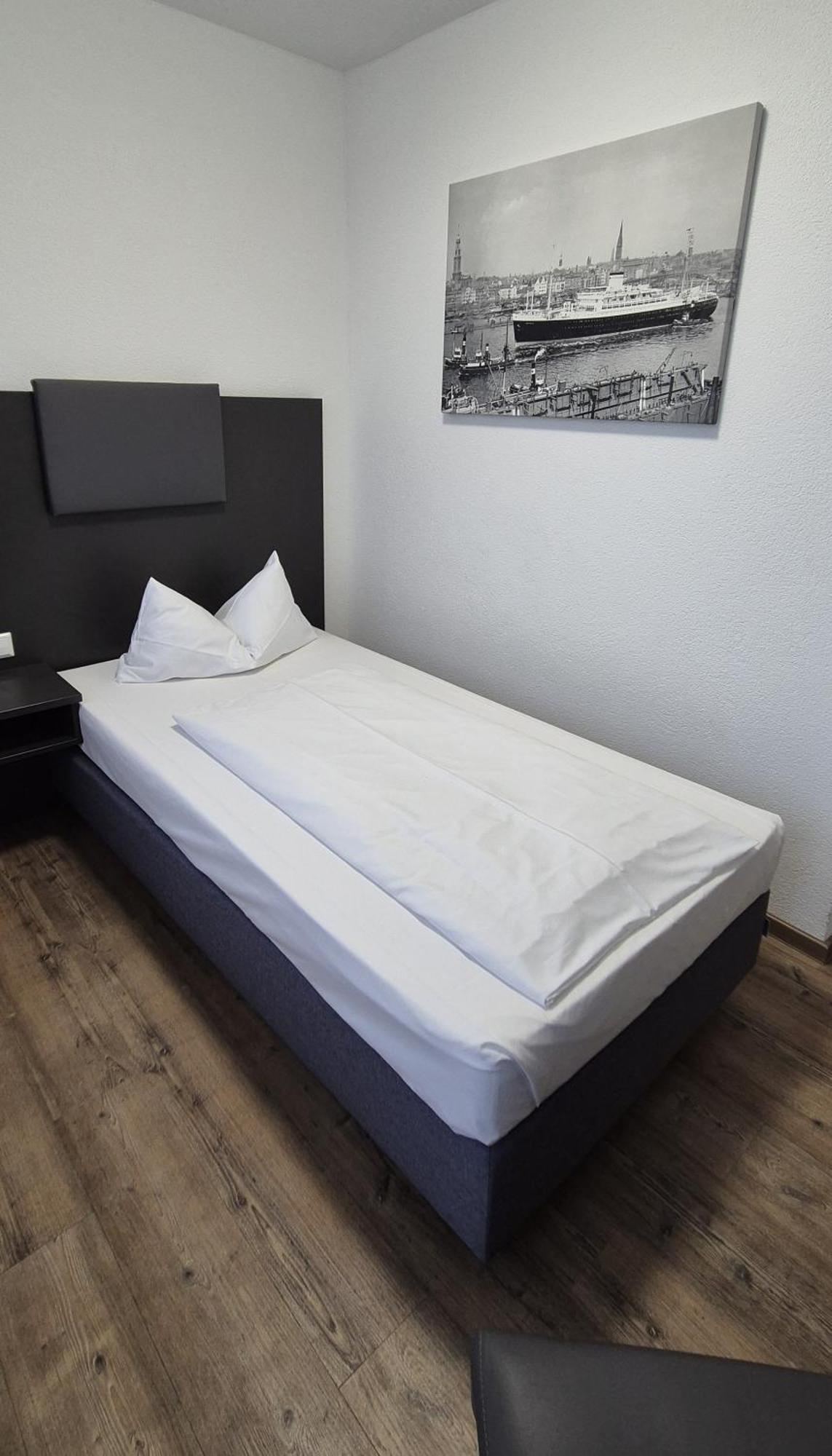 Melvi Hotel Göppingen מראה חיצוני תמונה
