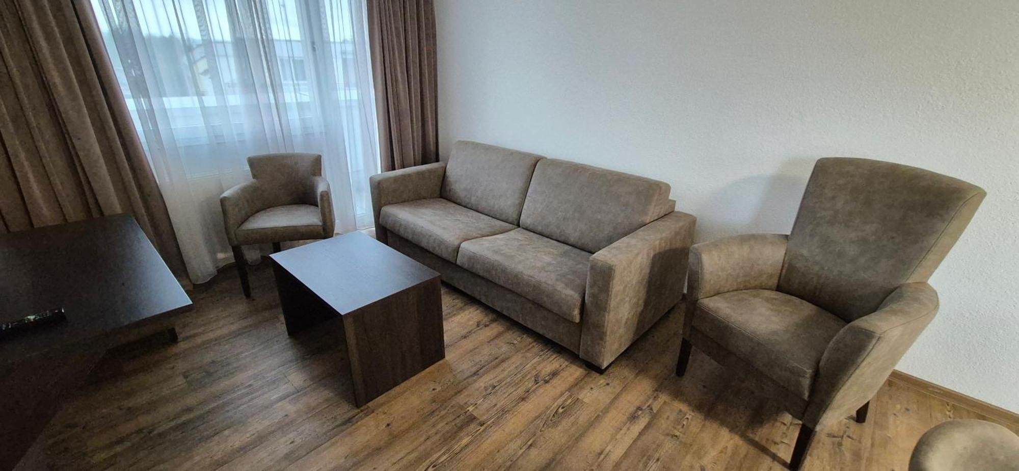 Melvi Hotel Göppingen מראה חיצוני תמונה