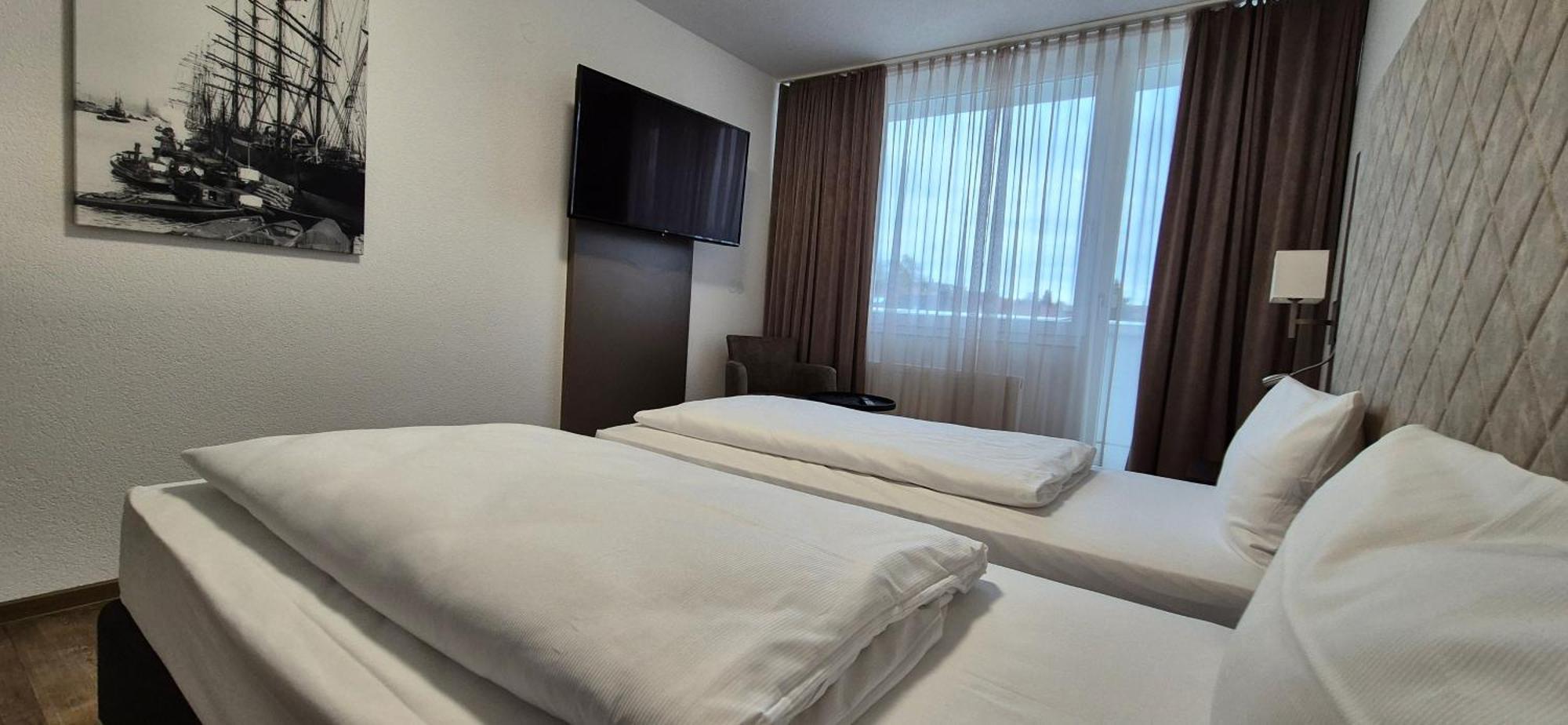 Melvi Hotel Göppingen מראה חיצוני תמונה
