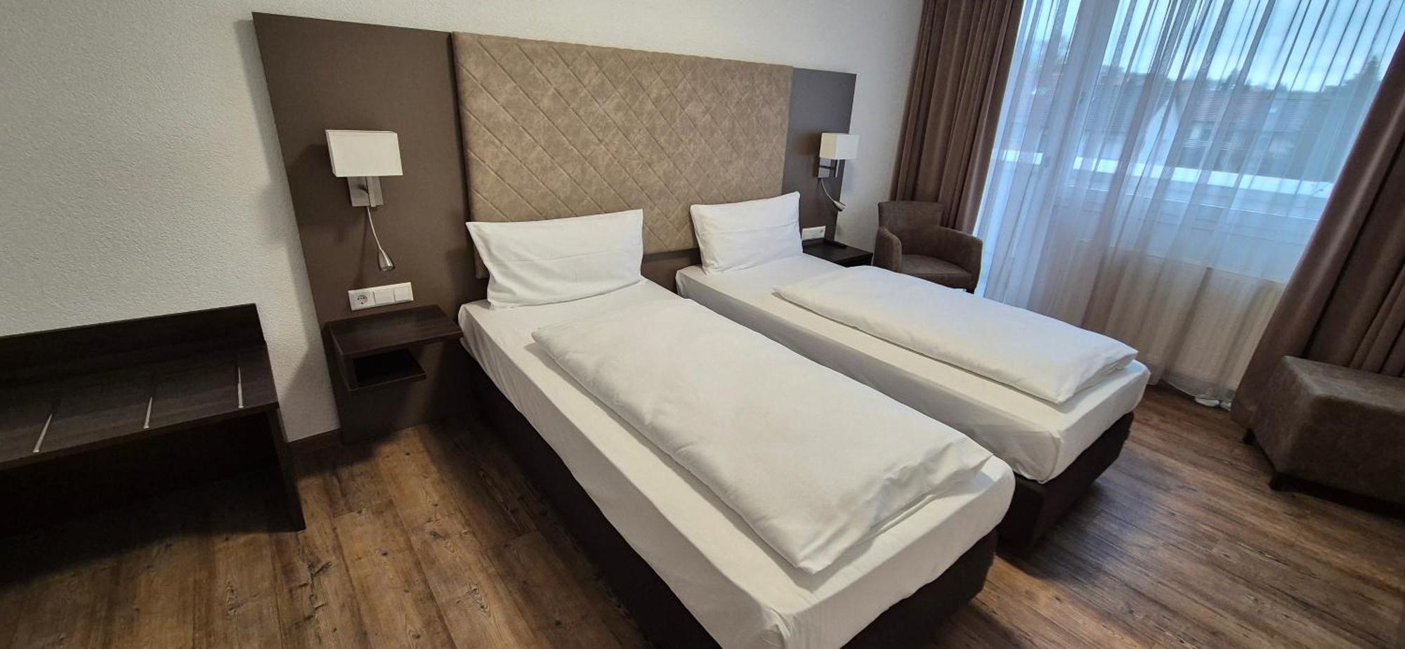 Melvi Hotel Göppingen מראה חיצוני תמונה