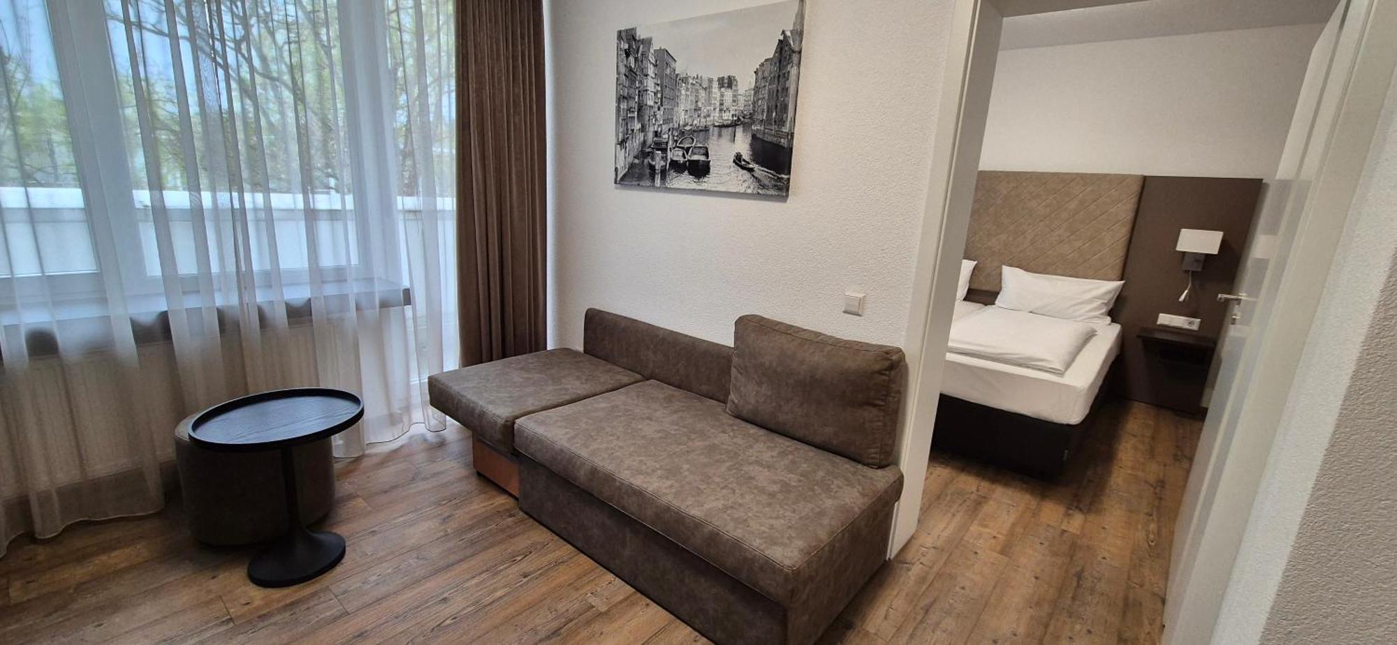 Melvi Hotel Göppingen מראה חיצוני תמונה