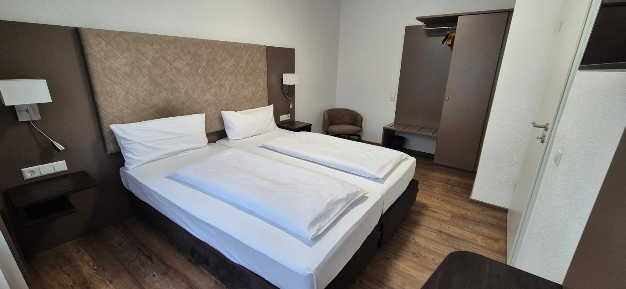 Melvi Hotel Göppingen מראה חיצוני תמונה